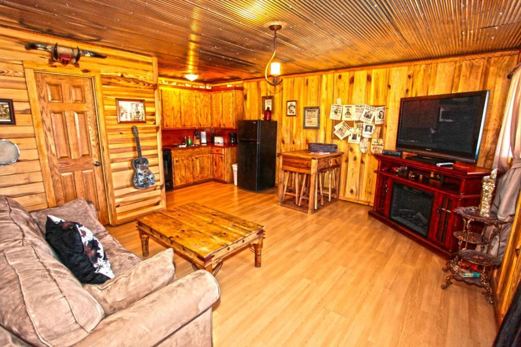 Diamonds Old West Hotel Murfreesboro Luaran gambar