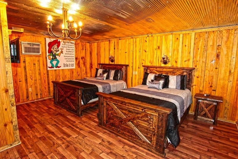 Diamonds Old West Hotel Murfreesboro Luaran gambar